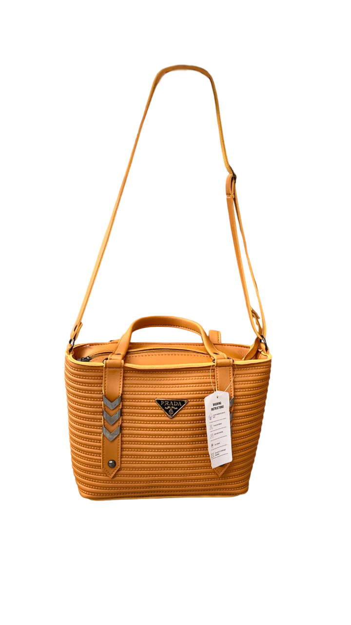 Versatile Leather Tote & Shoulder Bag 🌟