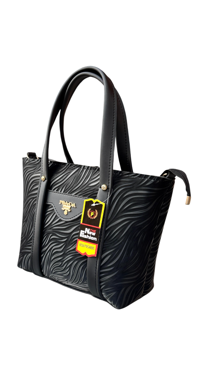 Elegant Black Textured Tote Bag for Women🖤